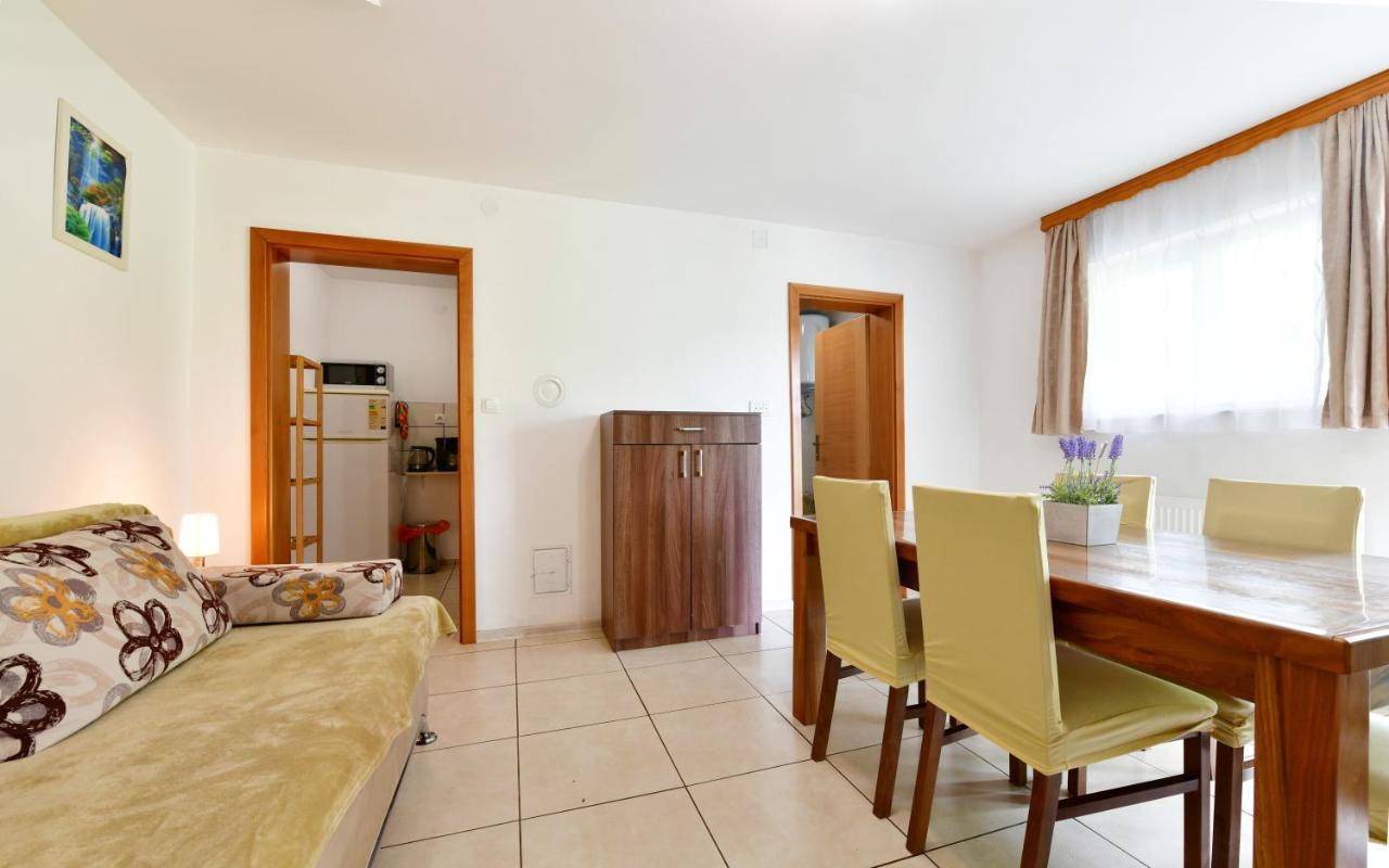 Apartman Leona Rakovica Bagian luar foto