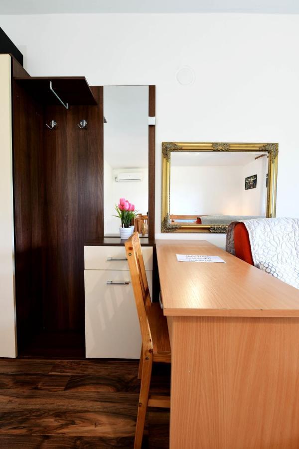 Apartman Leona Rakovica Bagian luar foto