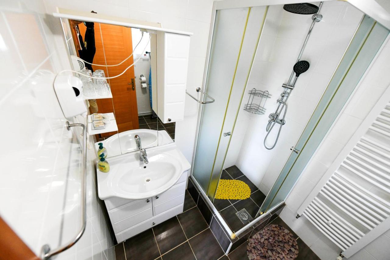 Apartman Leona Rakovica Bagian luar foto