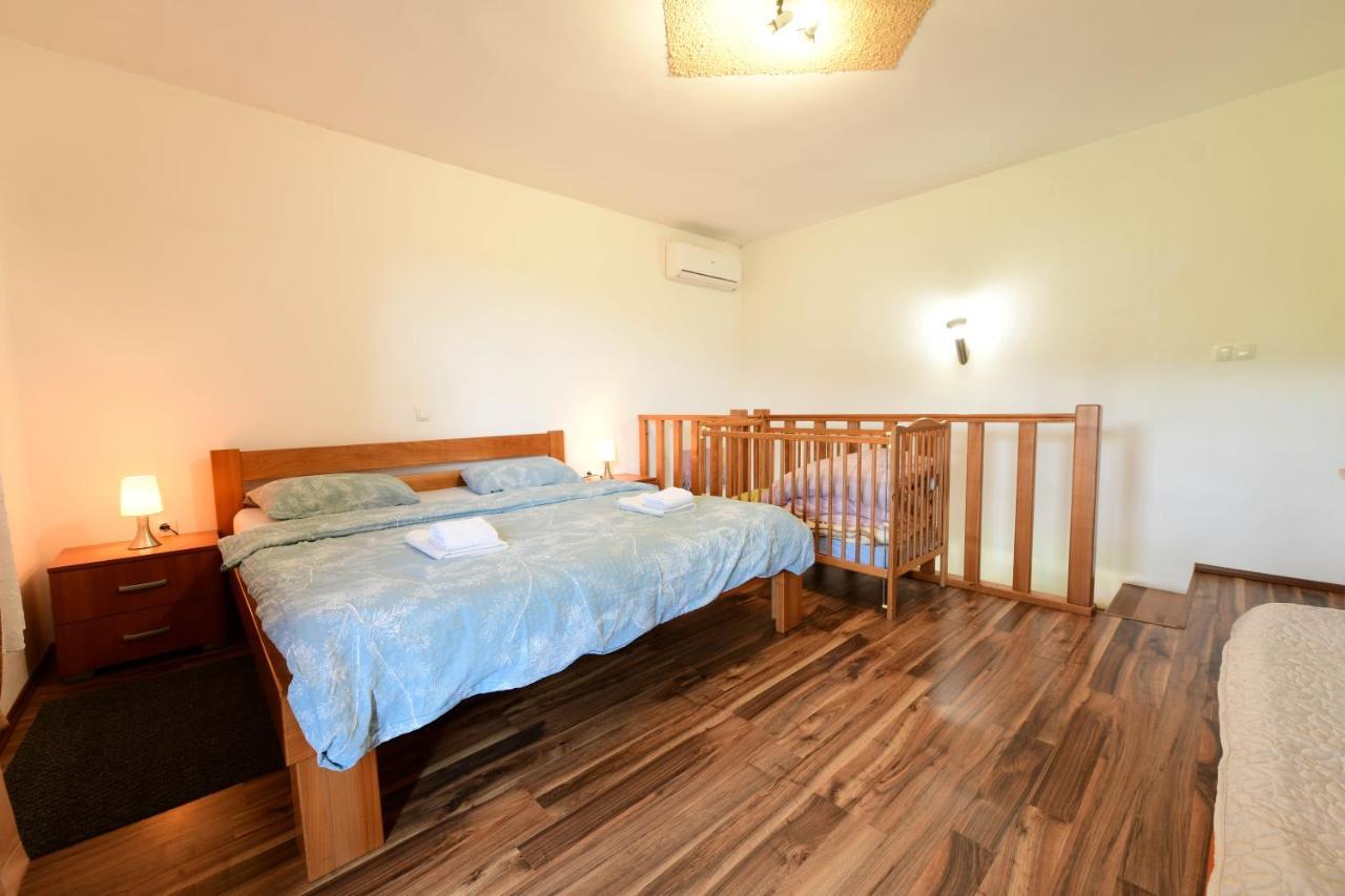 Apartman Leona Rakovica Bagian luar foto